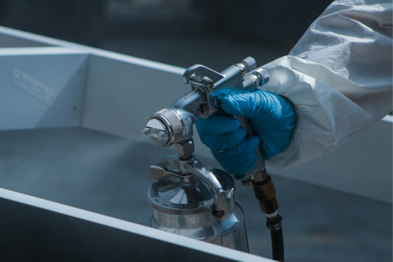 Pintura Eletrostática: Benefícios para a Durabilidade de Equipamentos e Móveis